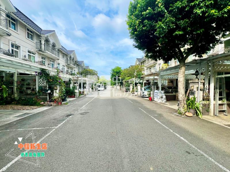 宋屋未來平鎮火車站玫瑰花園5房雙車美墅房屋室內格局與周邊環境