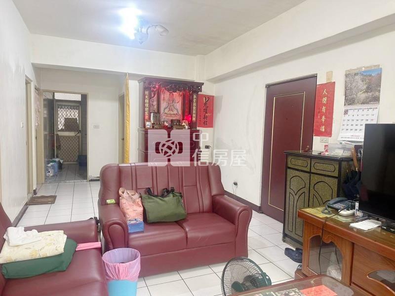 近中壢家樂福翰林華城美三房房屋室內格局與周邊環境