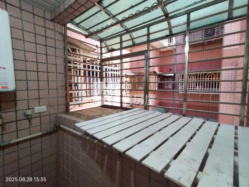 ●海洋大學世界美三房房屋室內格局與周邊環境
