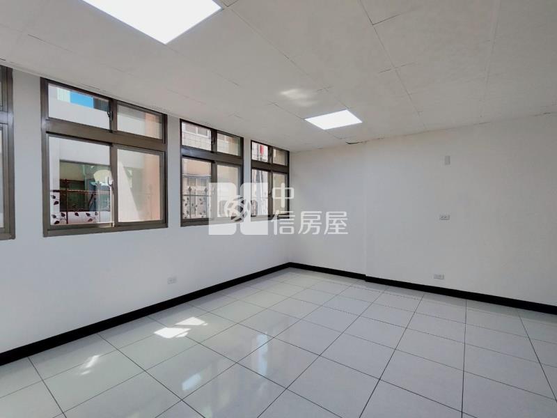 近東安國小大面寬透天房屋室內格局與周邊環境