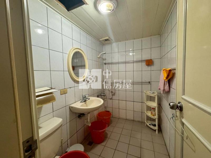 楊梅高榮國小挑高庭院美別墅房屋室內格局與周邊環境