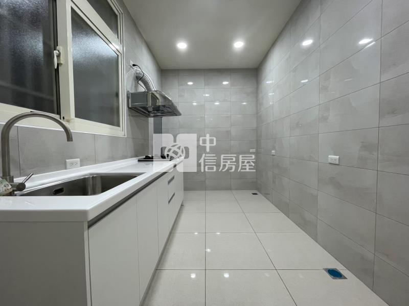 南勢整新美透天房屋室內格局與周邊環境