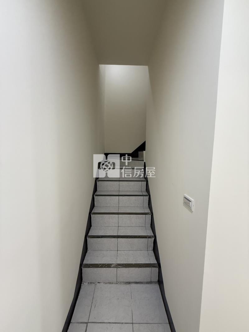 南勢整新美透天房屋室內格局與周邊環境