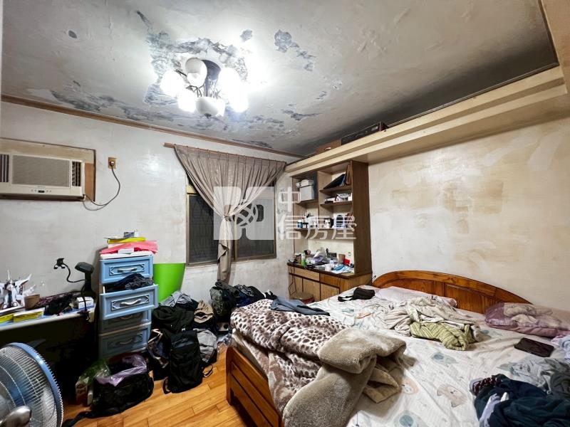 文化國小車庫別墅房屋室內格局與周邊環境