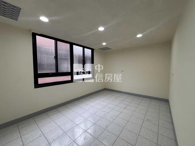 南勢全新整理大四房透天房屋室內格局與周邊環境