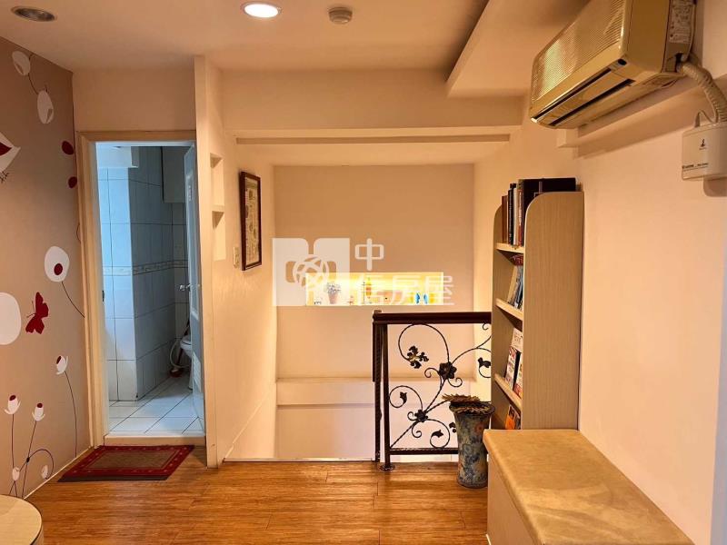 SOGO海華三角窗店面房屋室內格局與周邊環境