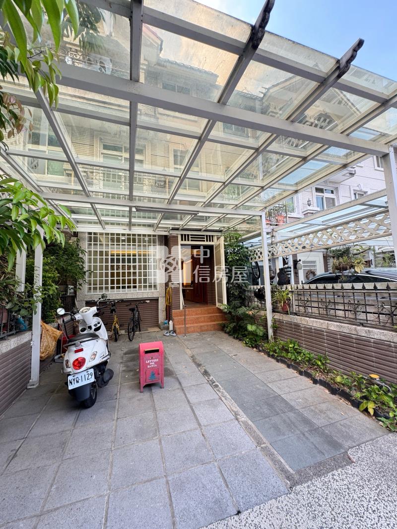 宋屋國小雙車別墅房屋室內格局與周邊環境