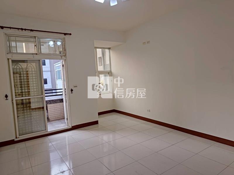 內埔燦坤雙車孝親房別墅房屋室內格局與周邊環境