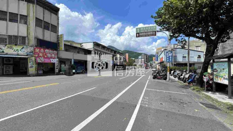 礁溪市區省道旁精華店住房屋室內格局與周邊環境