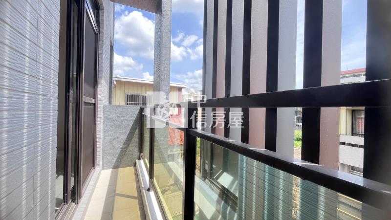 員林火車站大面寬全新電梯別墅房屋室內格局與周邊環境