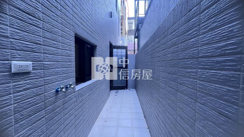 員林火車站大面寬全新電梯別墅房屋室內格局與周邊環境