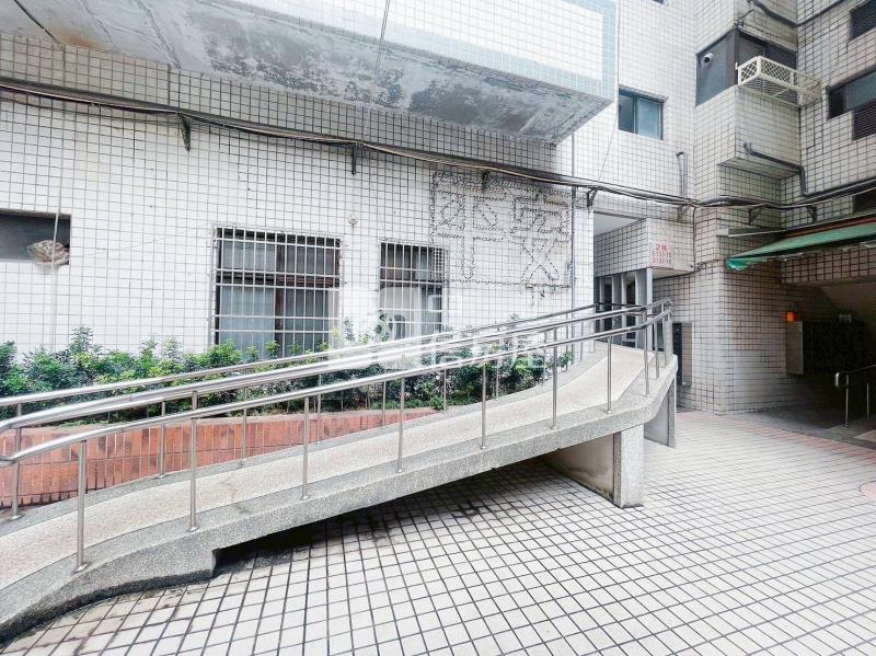 (慶吉公園大地)樹孝商圈低總價大二房美厦房屋室內格局與周邊環境