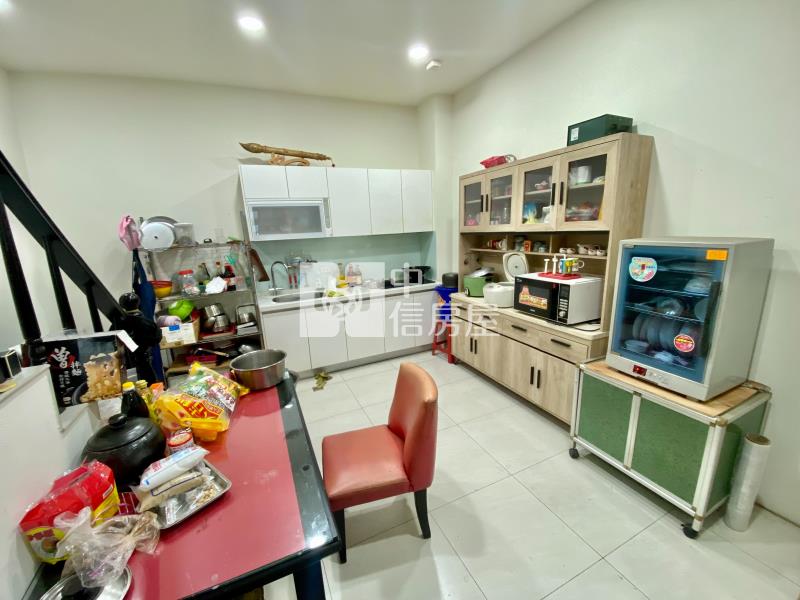 神岡輕屋齡大地坪邊間透天房屋室內格局與周邊環境