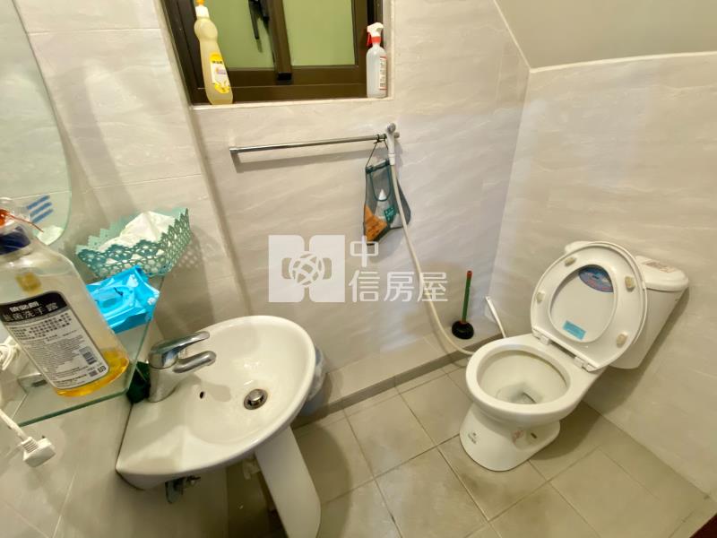 神岡輕屋齡大地坪邊間透天房屋室內格局與周邊環境