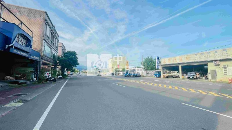宜蘭市正中山路上20米大面寬農舍房屋室內格局與周邊環境