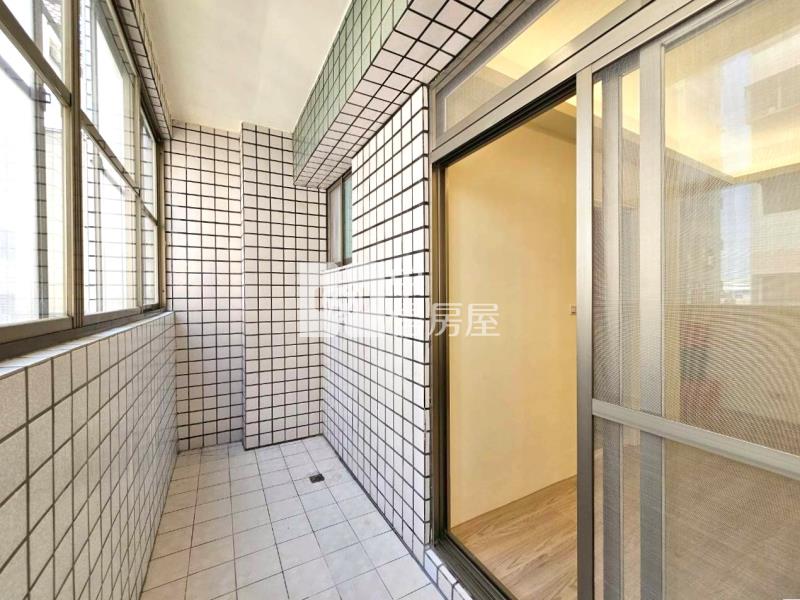 松竹商圈超值三房B1平車房屋室內格局與周邊環境