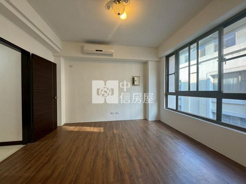 湯城世紀精美透天(中信卓越團隊)房屋室內格局與周邊環境