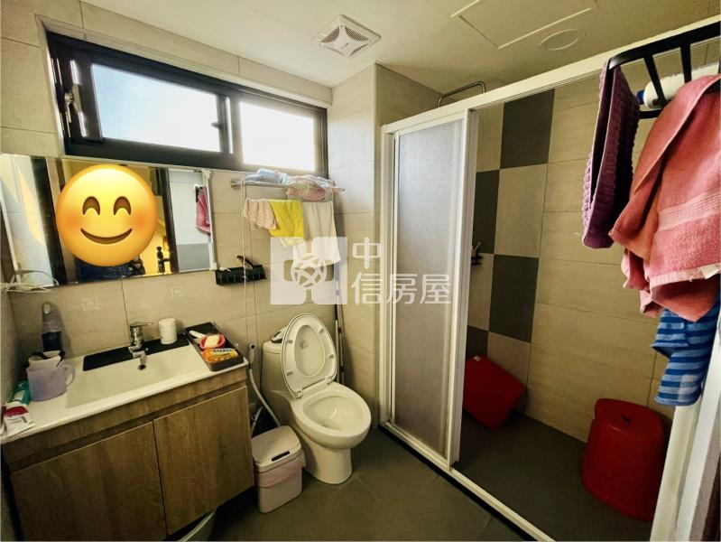 近過嶺好市多邊間雙車別墅房屋室內格局與周邊環境