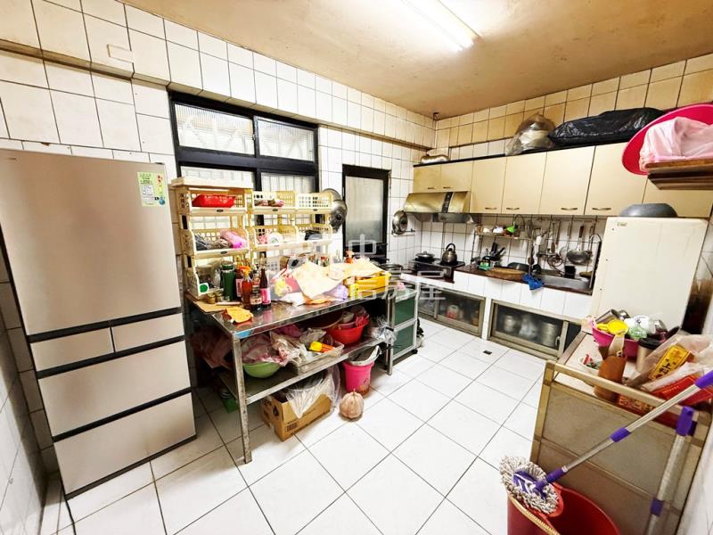 【新世紀】平鎮華隆街旁透天房屋室內格局與周邊環境