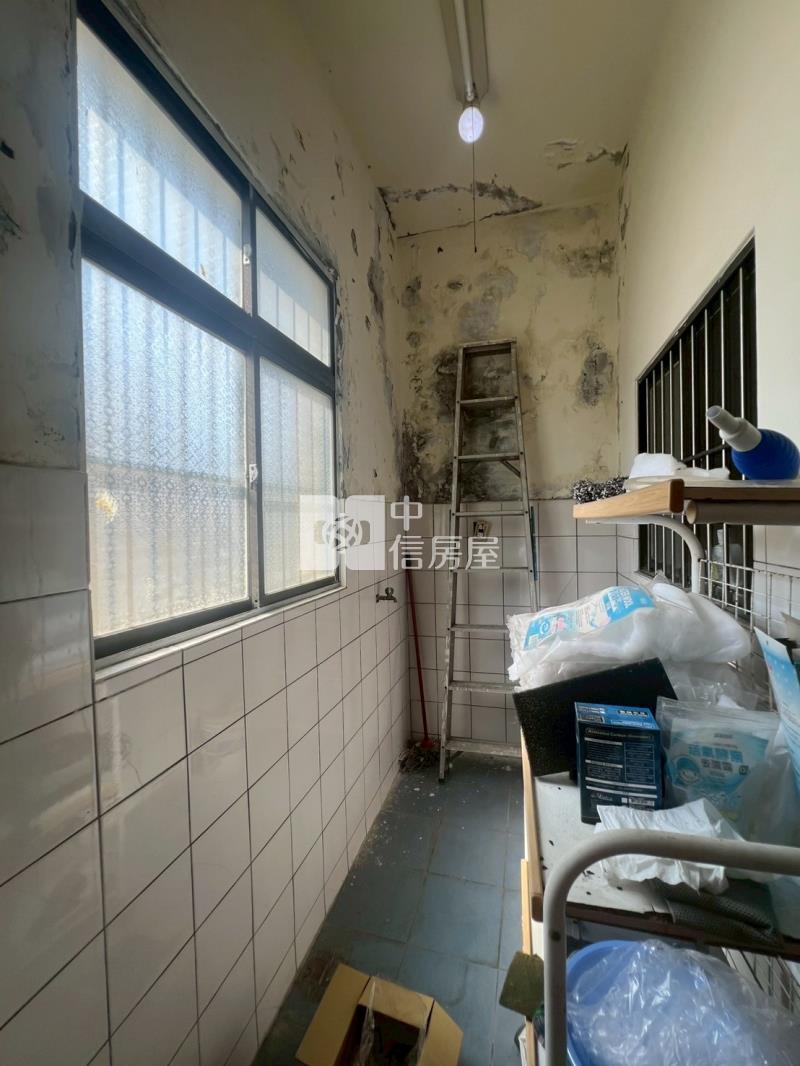 勤益科大靜巷俗透天房屋室內格局與周邊環境