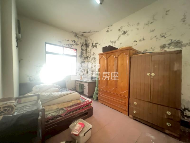 勤益科大靜巷俗透天房屋室內格局與周邊環境