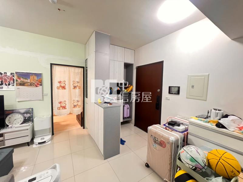 平鎮國中鴻灃RICH溫馨美2房房屋室內格局與周邊環境