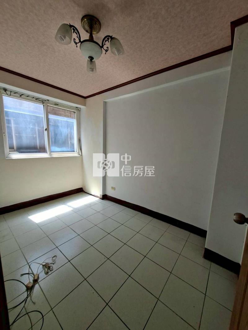 梅高路菓嶺社區透天房屋室內格局與周邊環境