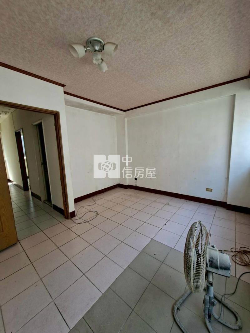 梅高路菓嶺社區透天房屋室內格局與周邊環境