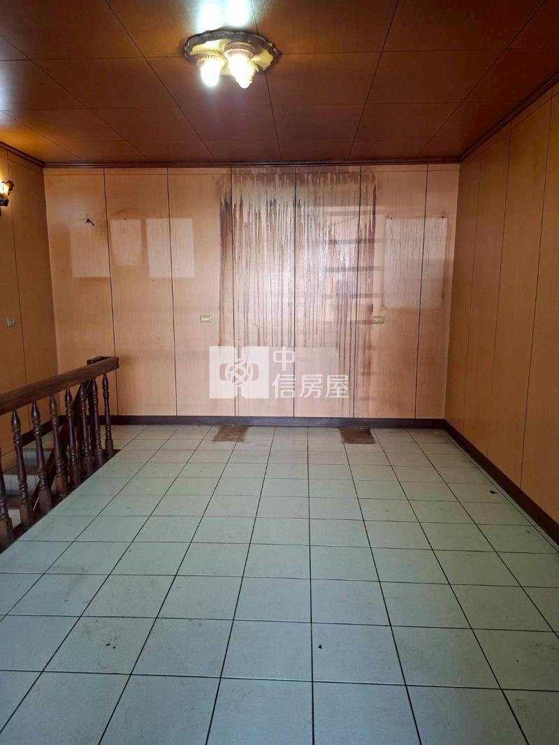 梅高路菓嶺社區透天房屋室內格局與周邊環境