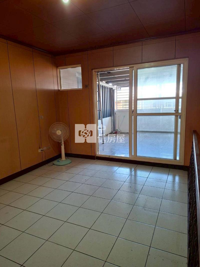 梅高路菓嶺社區透天房屋室內格局與周邊環境