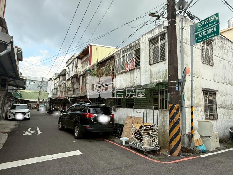 手信霧隱城旁邊間透天房屋室內格局與周邊環境