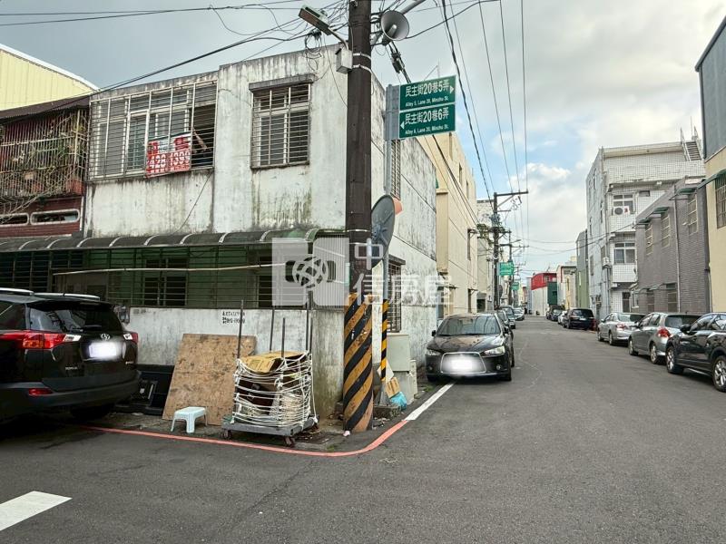 手信霧隱城旁邊間透天房屋室內格局與周邊環境