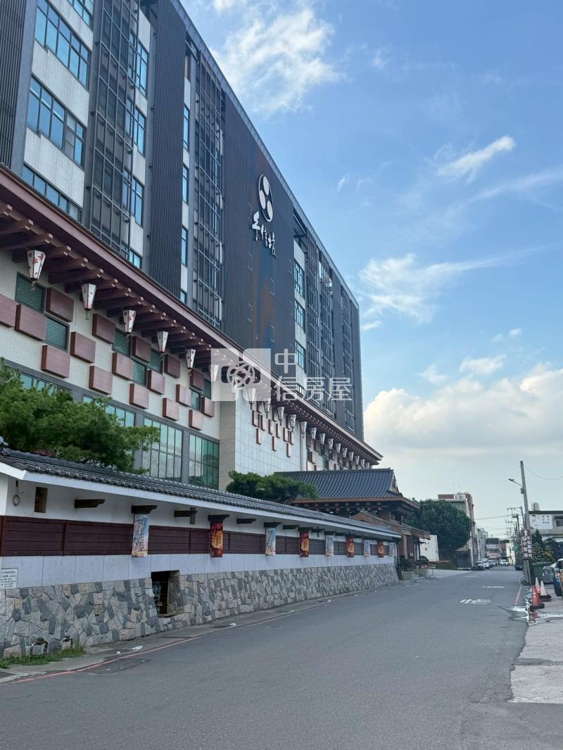 手信霧隱城旁邊間透天房屋室內格局與周邊環境