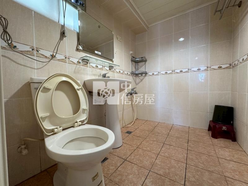 (啟盛復興大樓)近興大次頂樓美三房房屋室內格局與周邊環境