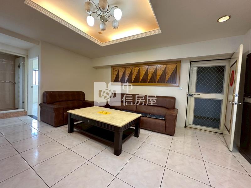 (啟盛復興大樓)近興大次頂樓美三房房屋室內格局與周邊環境