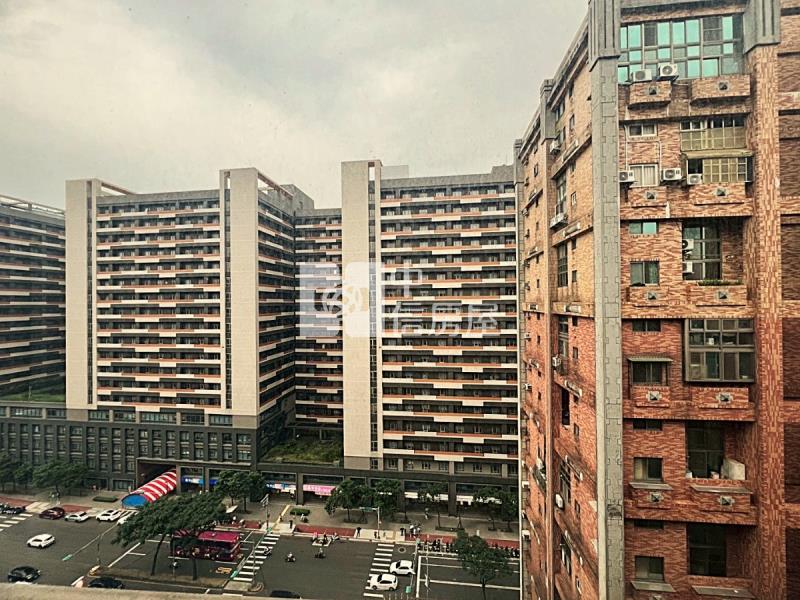 九揚天下2房車位房屋室內格局與周邊環境