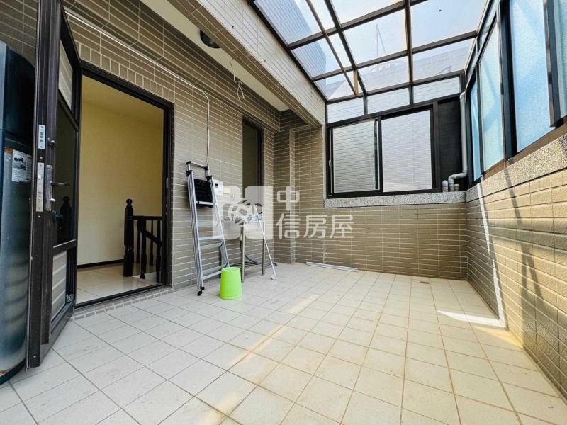 草漯重劃區前院停車美透天房屋室內格局與周邊環境