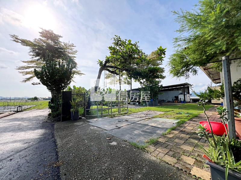 高雄土地 美濃-休閒、養殖都方便房屋室內格局與周邊環境