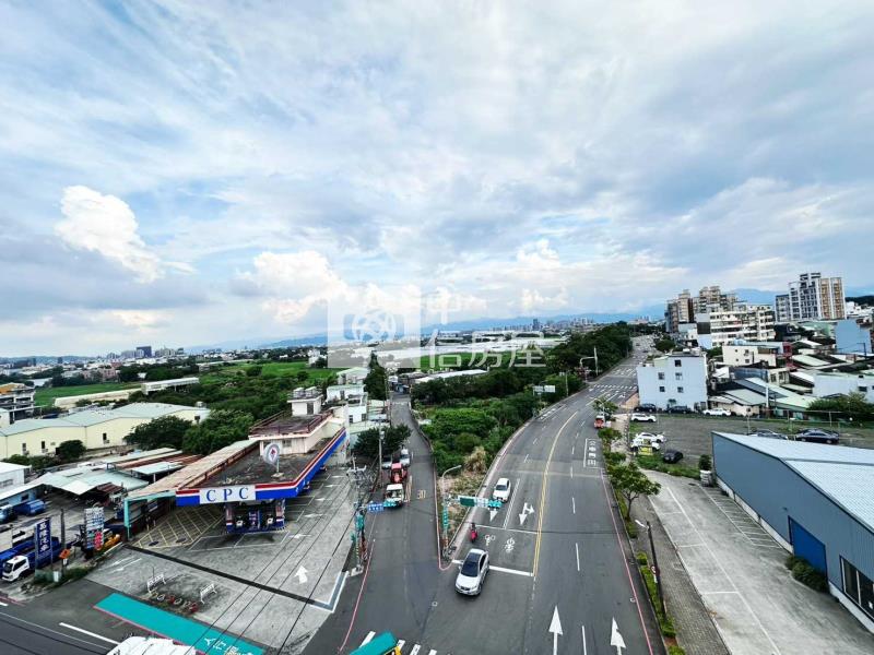專任-近華勛電梯景觀3房房屋室內格局與周邊環境