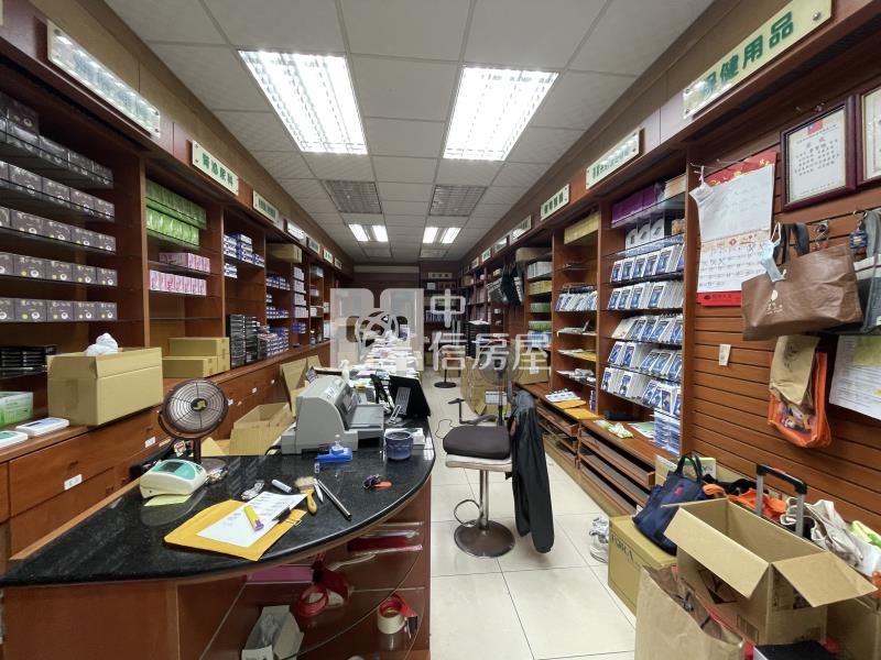 東信路黃金店面房屋室內格局與周邊環境