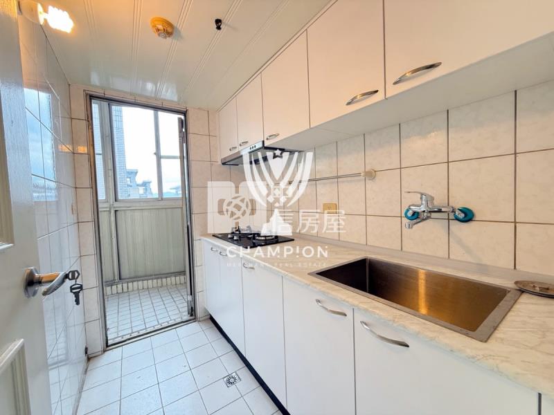 【冠軍】喜市挑高4米5景觀屋房屋室內格局與周邊環境