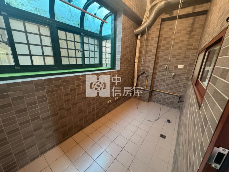 平鎮運動中心美店墅房屋室內格局與周邊環境