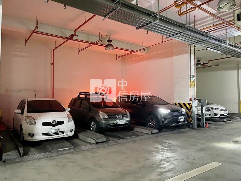 水湳大福新城四房休旅車位房屋室內格局與周邊環境