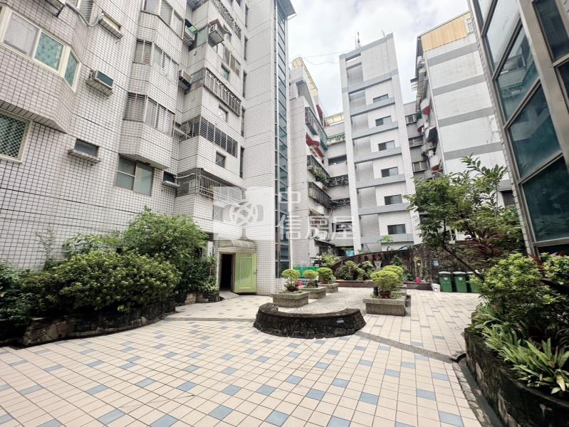 學府世家大里德芳商圈三房平車房屋室內格局與周邊環境
