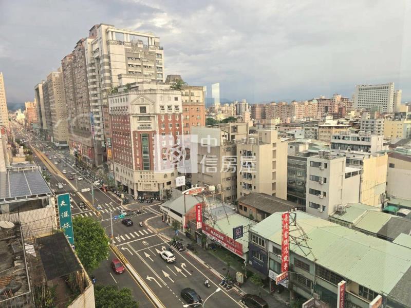 寶裕經貿天下房屋室內格局與周邊環境