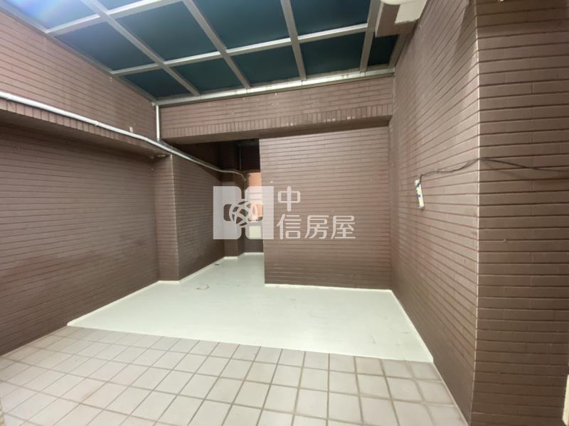 立體家庭3房+平面大露台房屋室內格局與周邊環境