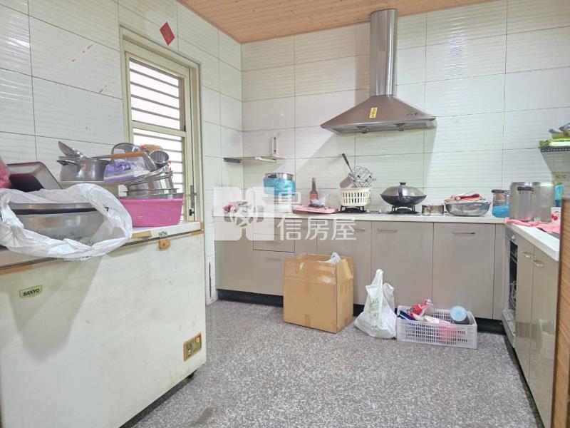 【奔馳】福山街大地坪邊間透天房屋室內格局與周邊環境