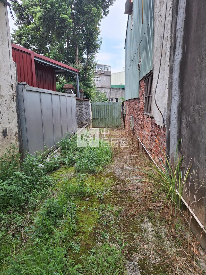 龍潭交流道毛胚農舍房屋室內格局與周邊環境