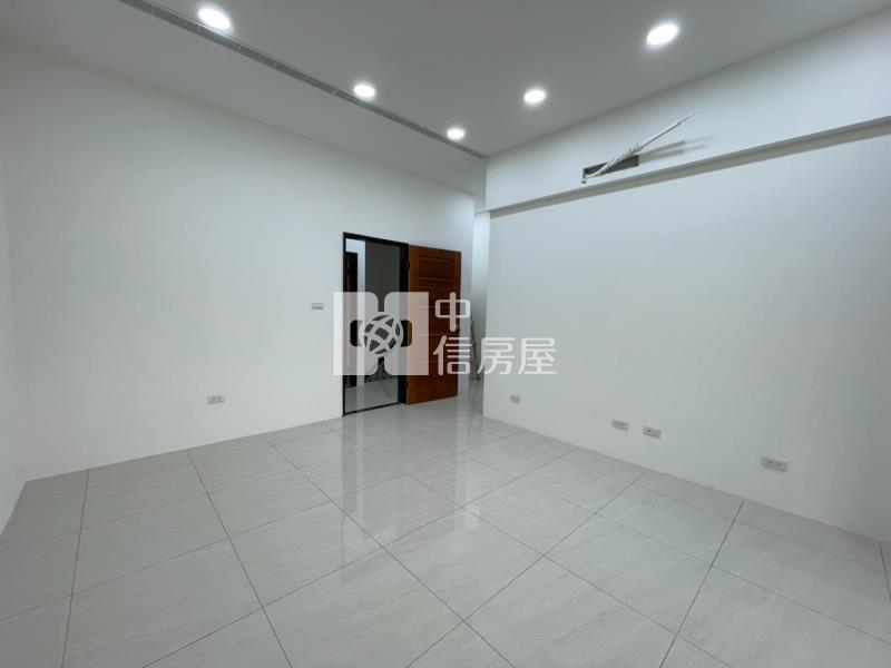平鎮獅子林金陵路旁整新透天房屋室內格局與周邊環境
