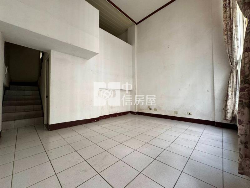 楊梅菓嶺小資別墅~近楊梅交流道 幼獅工業區房屋室內格局與周邊環境